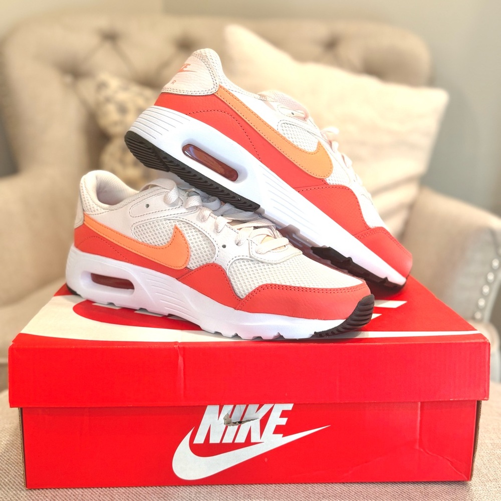 New Nike Women’s Air Max SC White Coral - Size 9.5